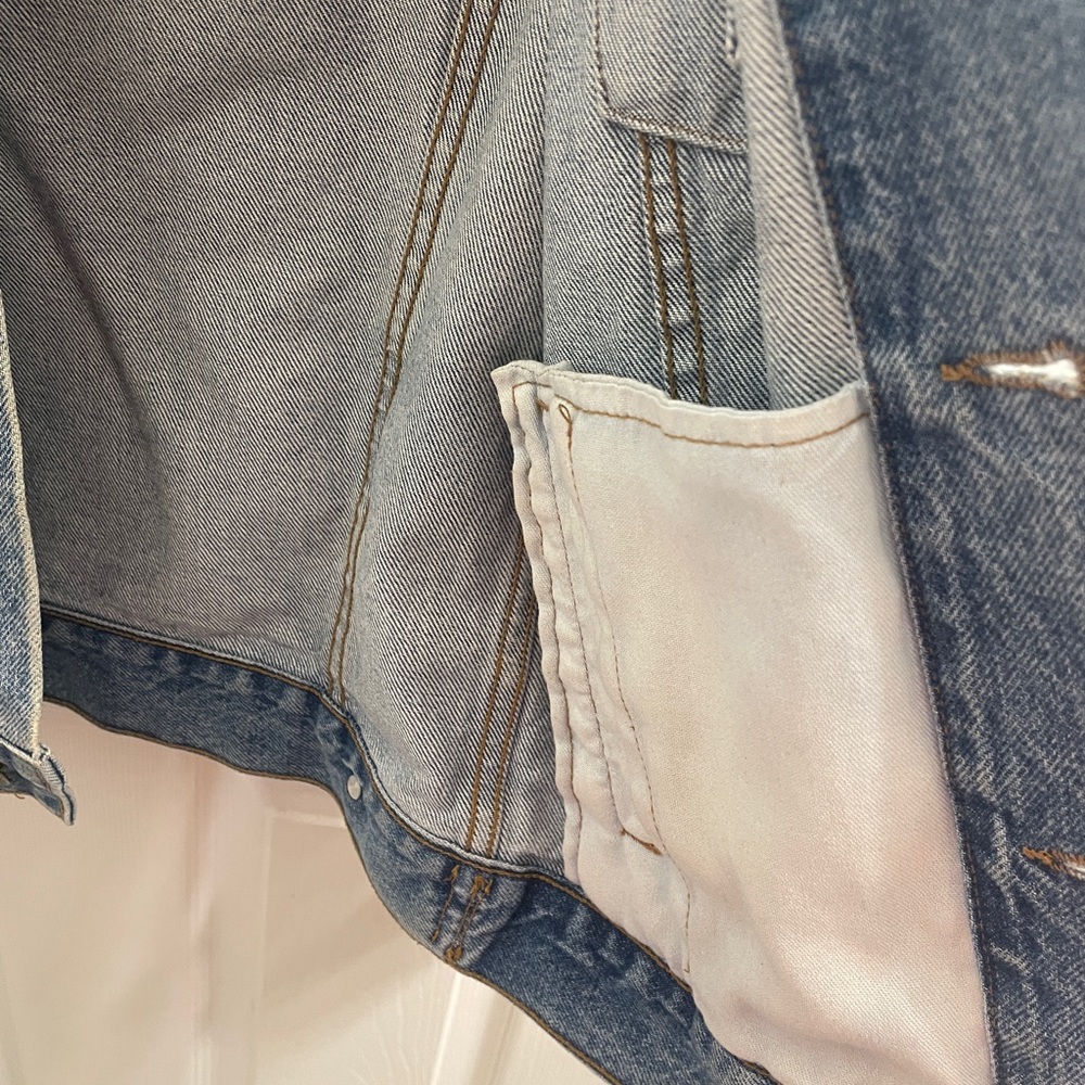 Jean jacket - Picture 2 of 5